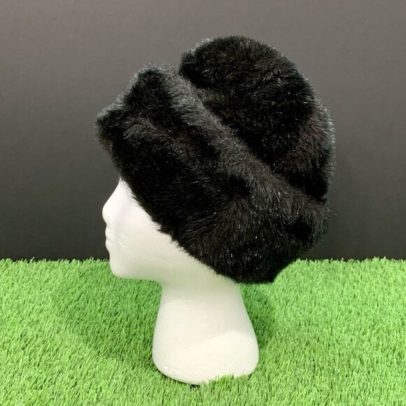 Vintage Bloomingdale’s Fur Hat. One size. - Picture 4 of 9
